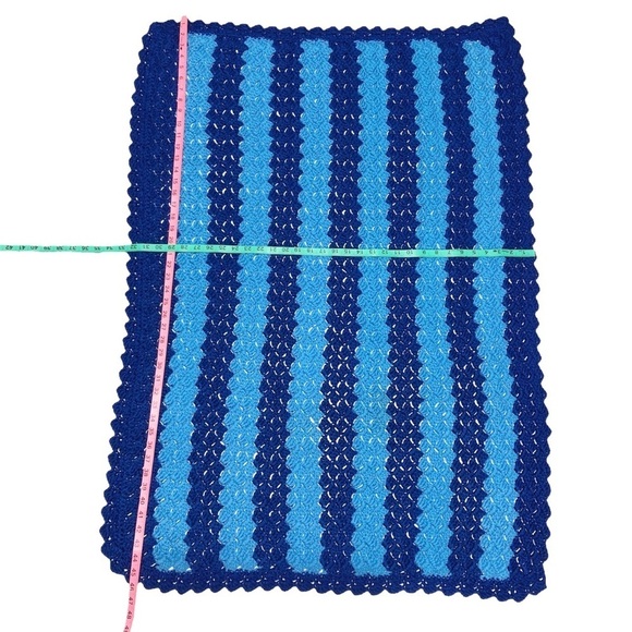 Vintage Handmade Crochet Throw Blanket - Picture 10 of 11